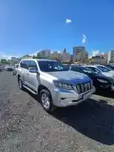 Toyota Land Cruiser Prado 2019 photo 2
