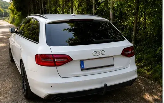 Audi A4 Avant 2012 photo 2