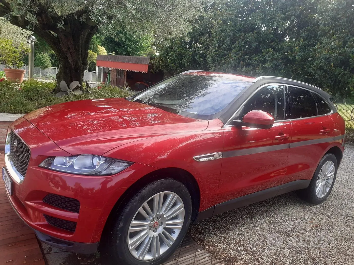Jaguar F-Pace 2019 photo 4