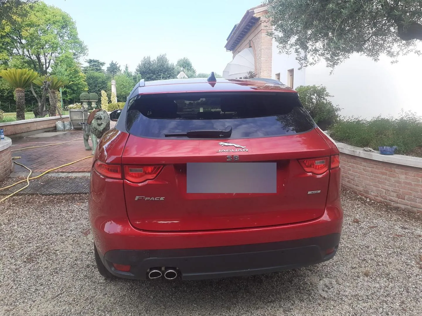 Jaguar F-Pace 2019 photo 2