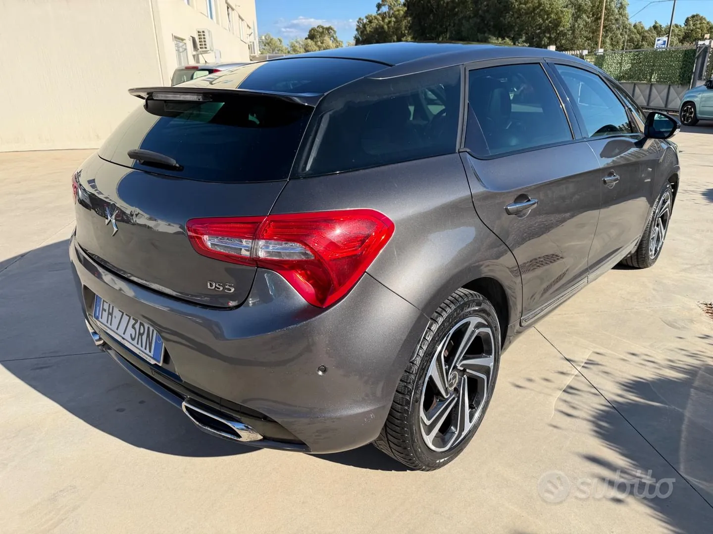 DS Automobiles Ds 5 2017 photo 2