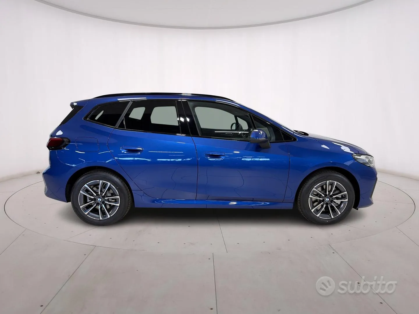 BMW 2 Series 2023 photo 4