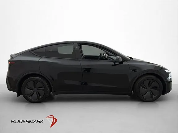 Tesla Model Y 2026 photo 5