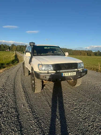 Toyota Land Cruiser 2001 photo 5