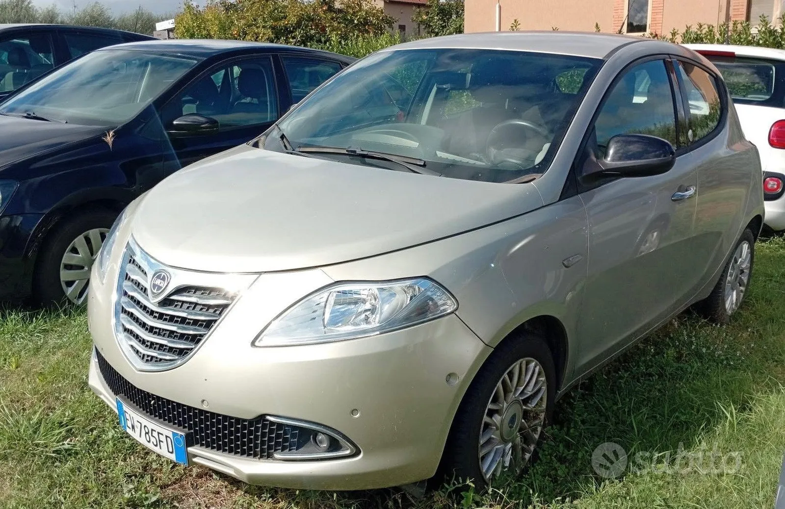 Lancia Ypsilon