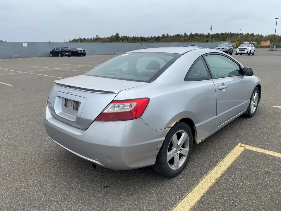 Honda Civic 2008 photo 4