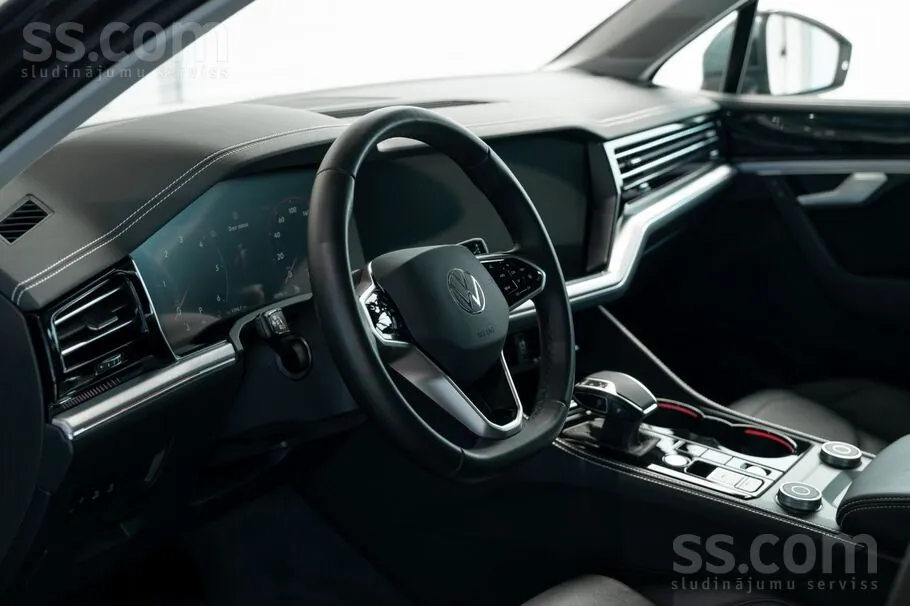 Volkswagen Touareg 2023 photo 5