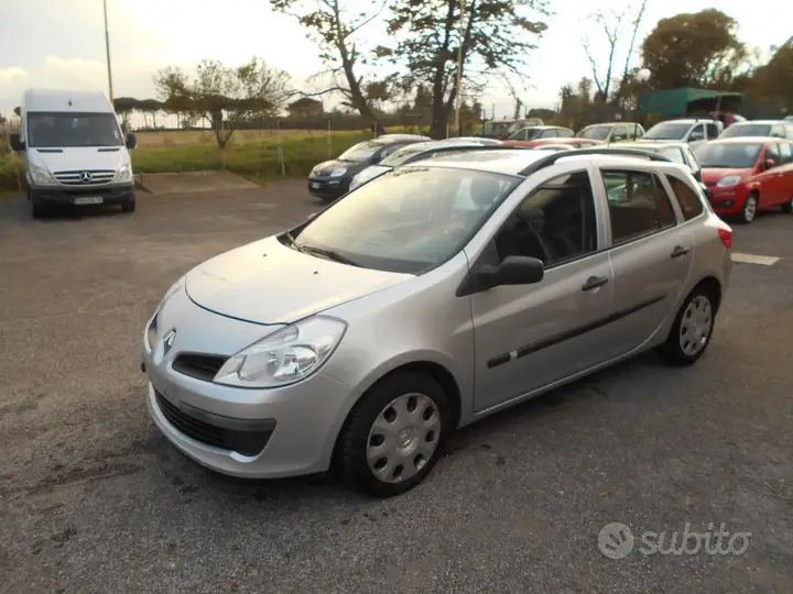 Renault Clio 2008 photo 4