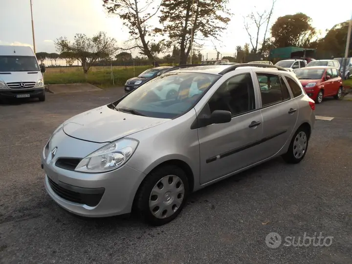 Renault Clio 2008 photo 3