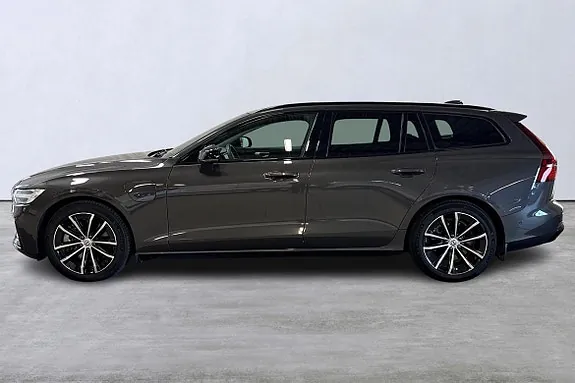 Volvo V60 2025 photo 2