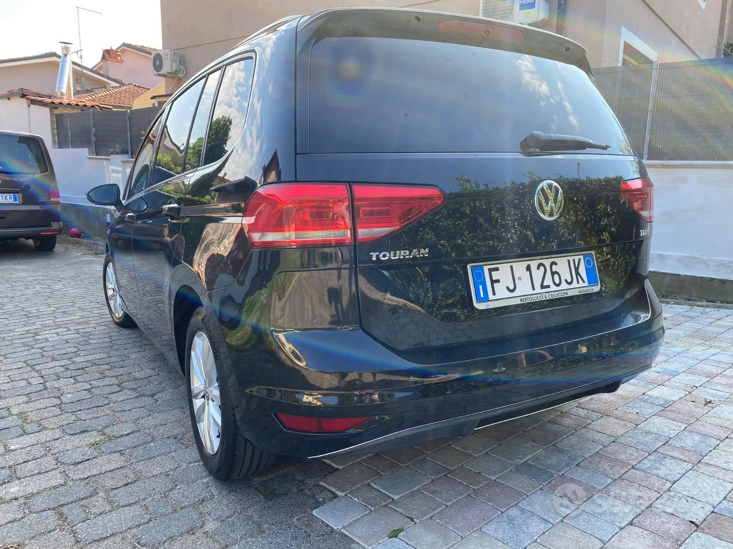Volkswagen Touran 2017 photo 4
