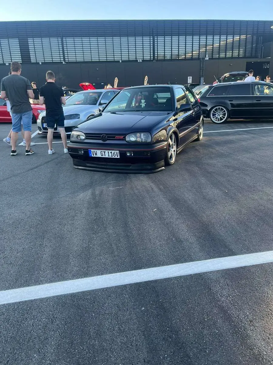 Volkswagen Golf 1996 photo 2