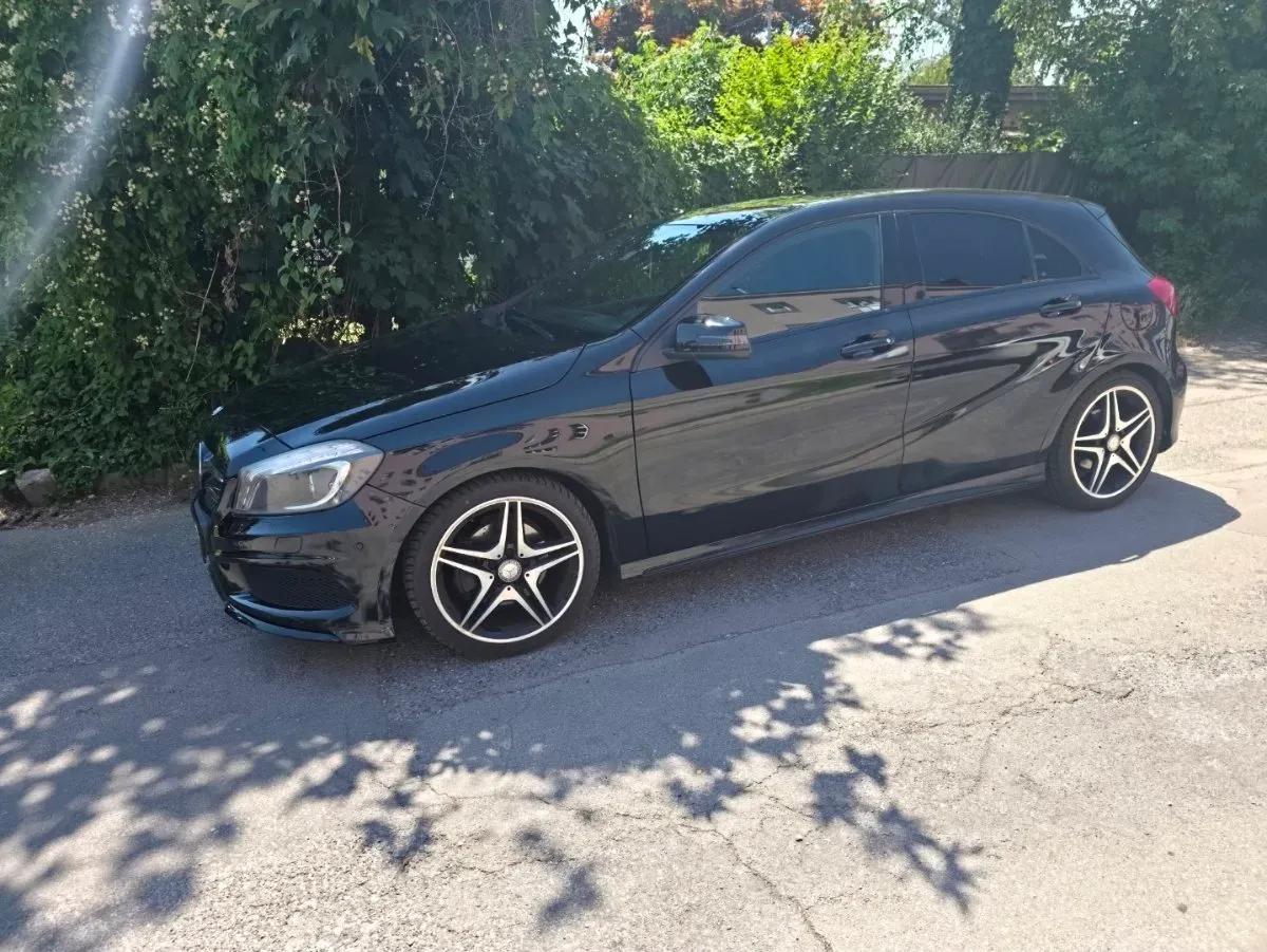 Mercedes-Benz A-Class 2012 photo 3