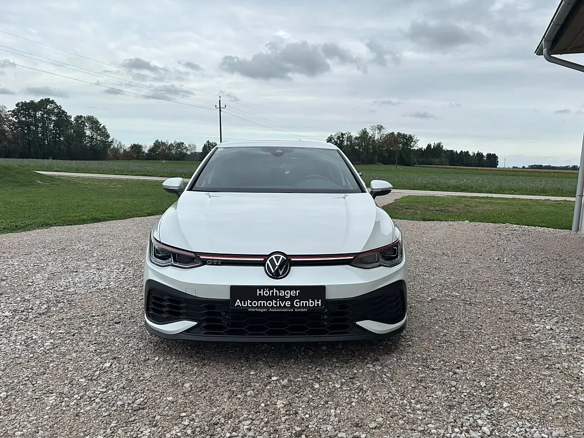 Volkswagen Golf 2023 photo 3