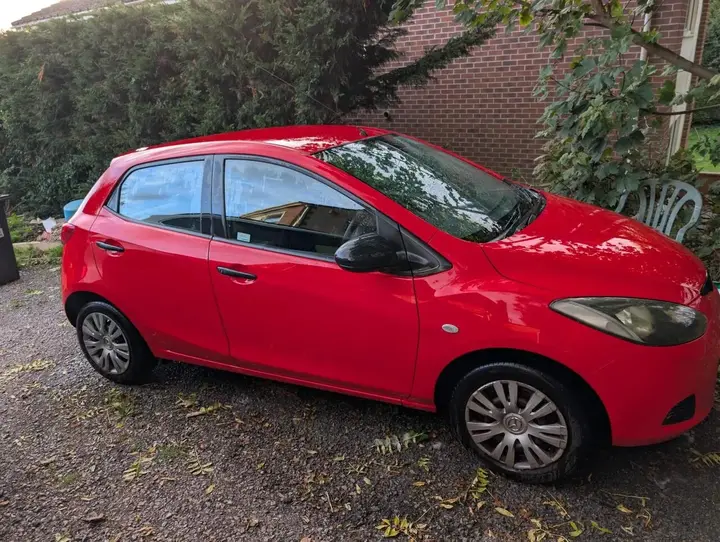 Mazda Mazda2