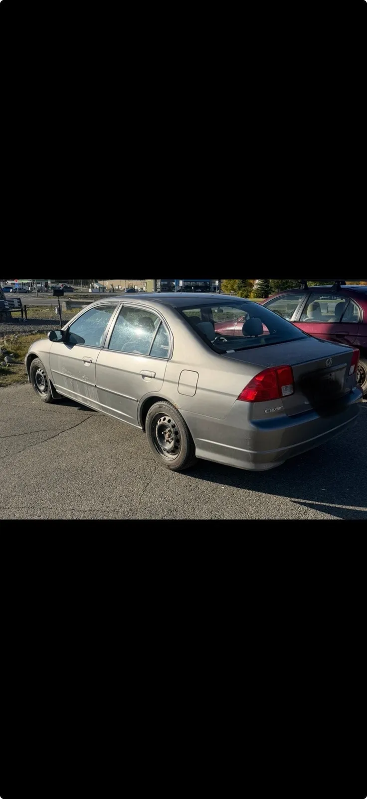 Honda Civic 2005 photo 2