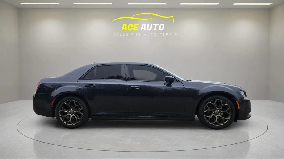 Chrysler 300 2019 photo 4
