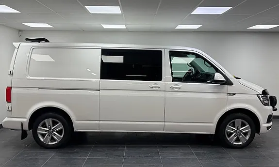 Volkswagen Transporter 2018 photo 3