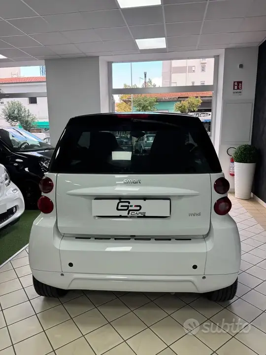 Smart Fortwo 2011 photo 5