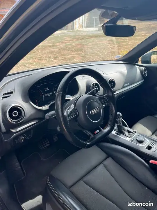 Audi A3 2015 photo 3