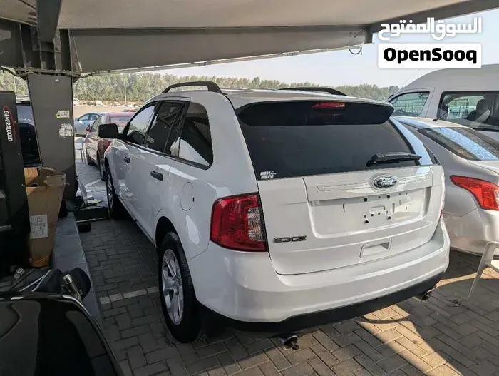 Ford Edge 2014 photo 2