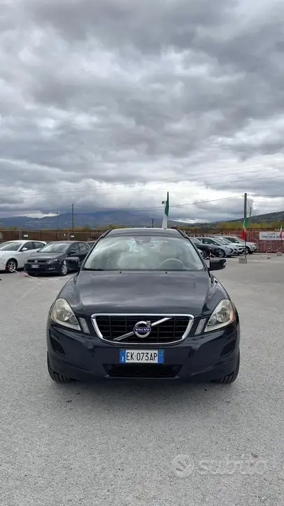 Volvo Xc60 2011 photo 2