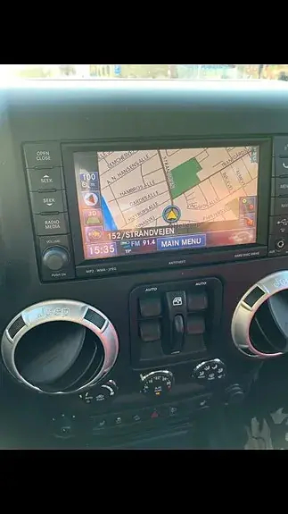 Jeep Wrangler Unlimited 2011 photo 3