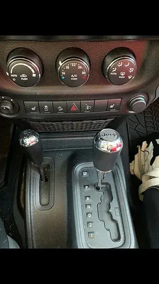 Jeep Wrangler Unlimited 2011 photo 4