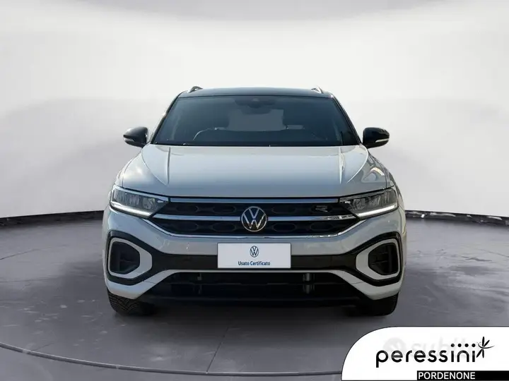 Volkswagen T-Roc 2023 photo 2