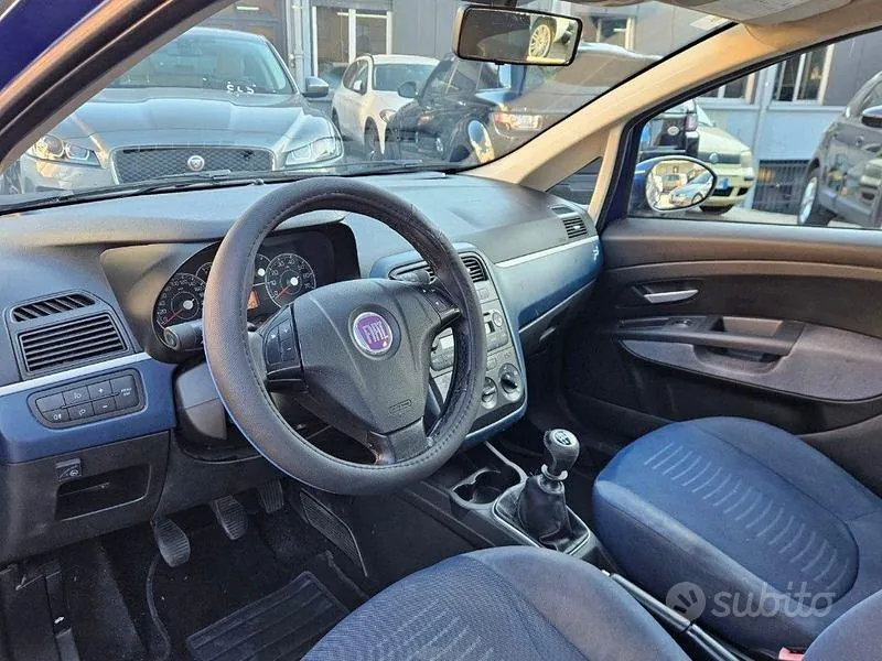 Fiat Grande Punto 2008 photo 4