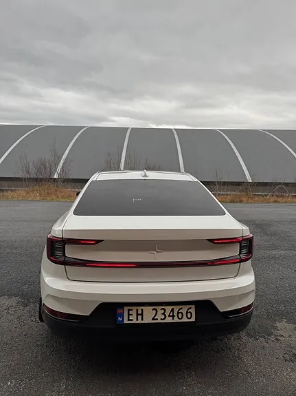 Polestar 2 2023 photo 4
