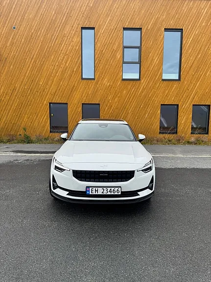 Polestar 2 2023 photo 2