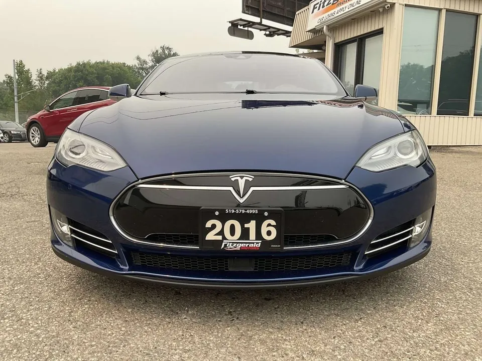 Tesla Model S 2016 photo 2