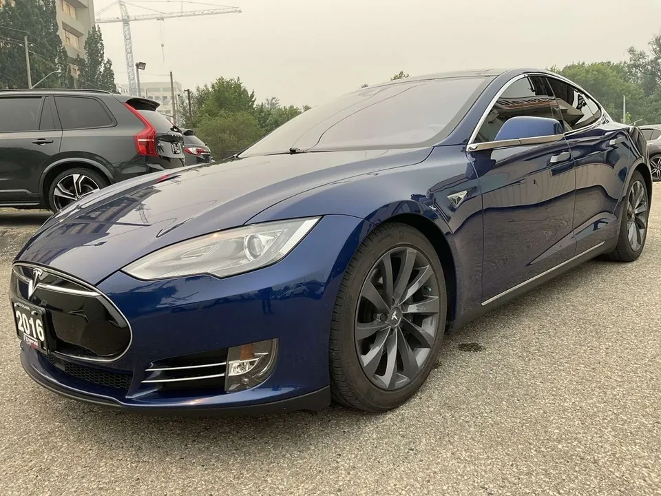 Tesla Model S 2016 photo 3