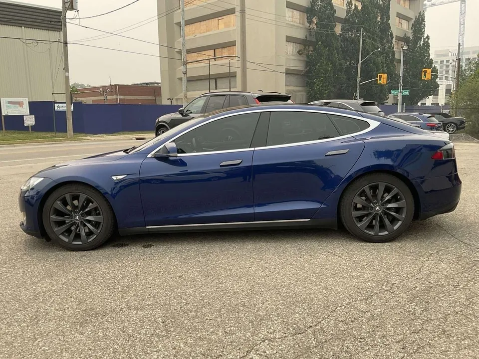 Tesla Model S 2016 photo 4