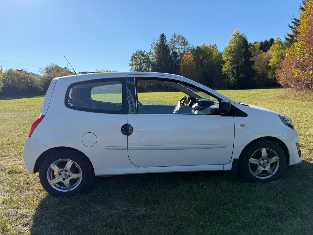 Renault Twingo 2010 photo 3