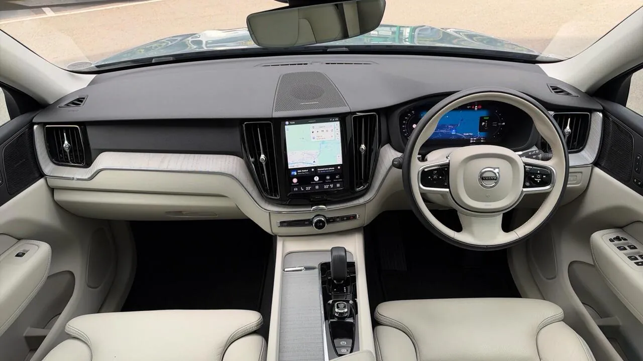 Volvo Xc60 2023 photo 5