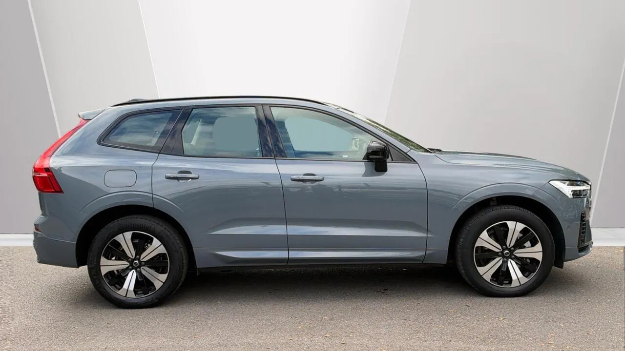 Volvo Xc60 2023 photo 3
