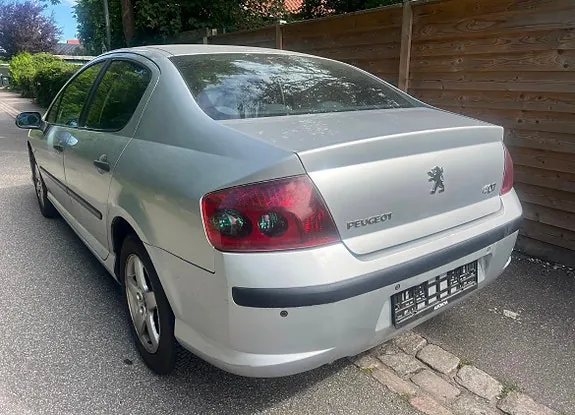 Peugeot 407