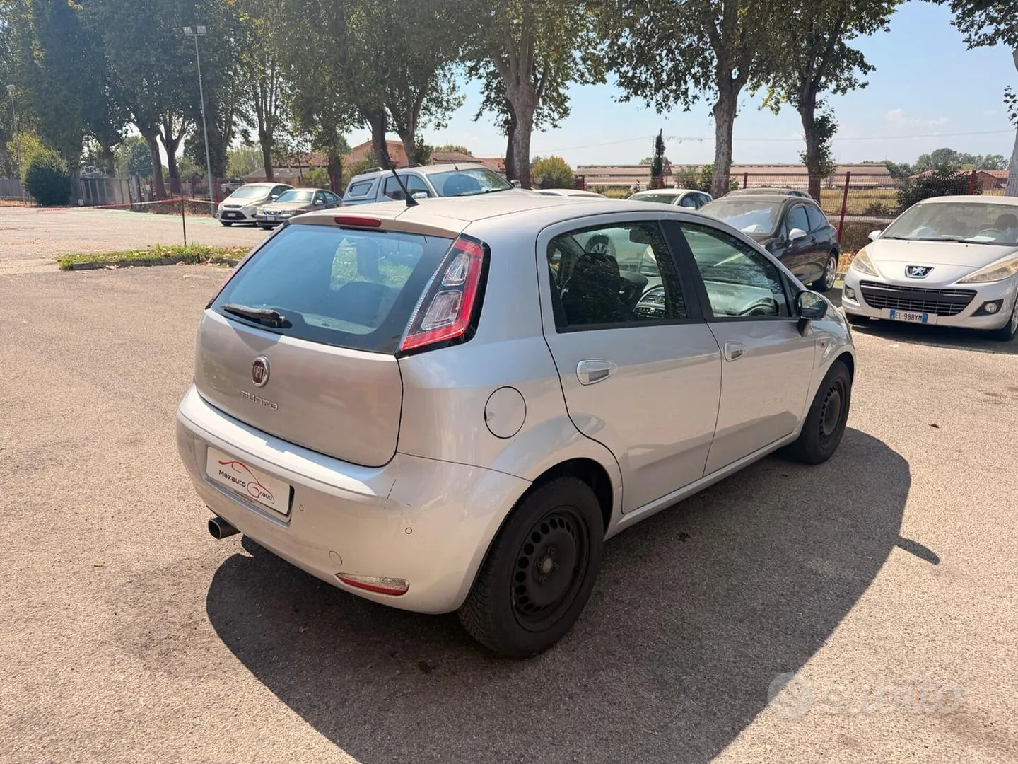 Fiat Punto 2013 photo 2