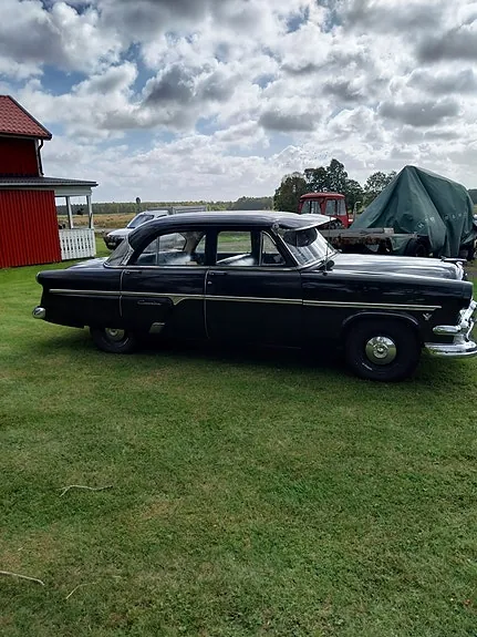 Ford Custom Line 1954 photo 2