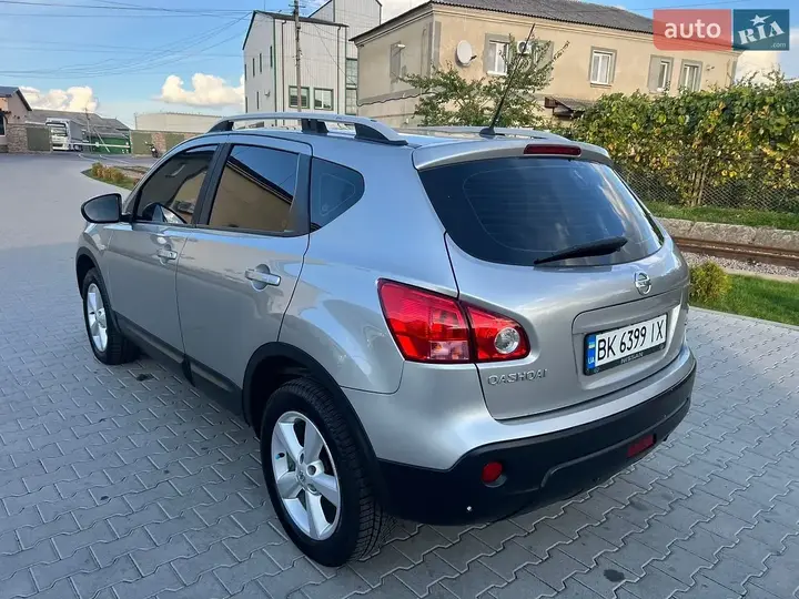 Nissan Qashqai 2008 photo 3
