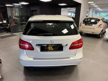 Mercedes-Benz B-Class 2012 photo 2