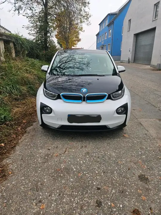 BMW I3