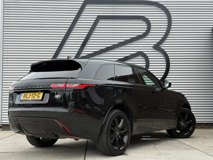 Land Rover Range Rover Velar 2022 photo 3