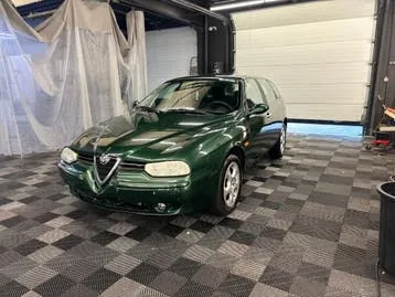 Alfa Romeo 145