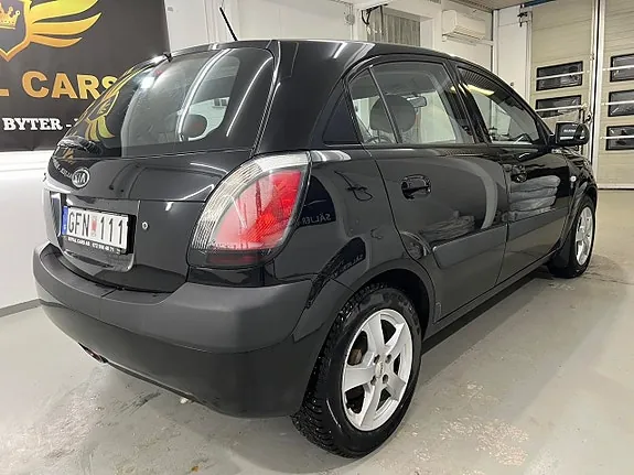 Kia Rio 2009 photo 2