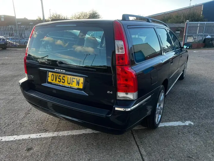 Volvo V70 2005 photo 4