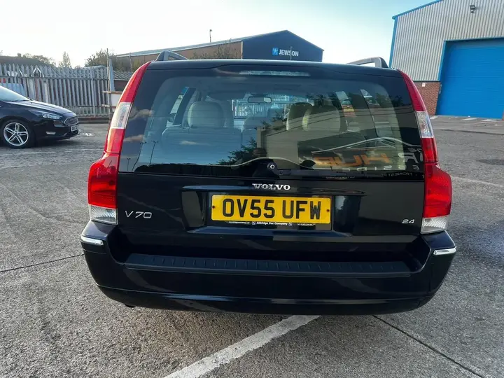 Volvo V70 2005 photo 5
