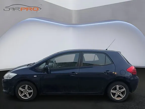 Toyota Auris 2009 photo 2
